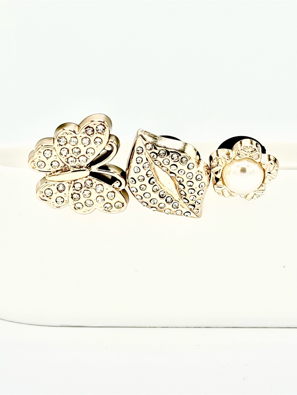 NWT BEAUTIFULLY BOUGIE 3 PIECE CHARMS | SUITABLE FOR CROCS OR BOGG BAGS | 📸TAKEN